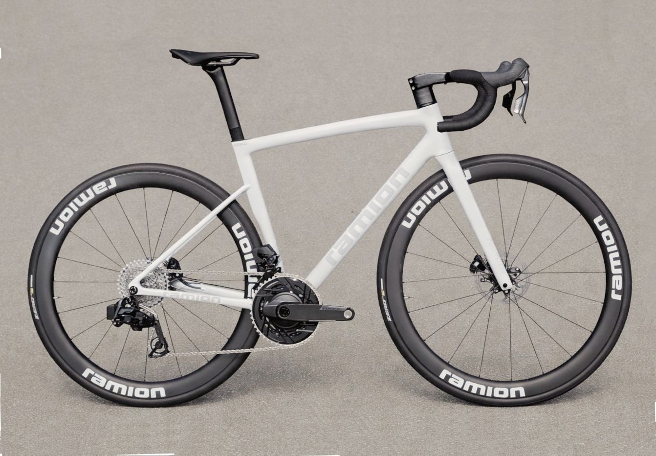 RAMLON PARDUS Rennrad